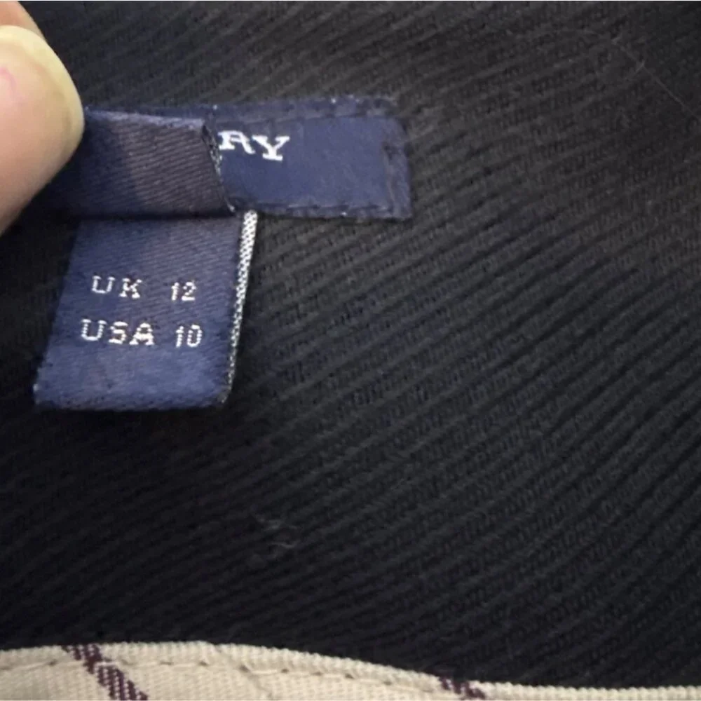 BURBERRY LONDON Black Wool Pleated Mini Skirt With Buckle Detail Size 10 - Picture 5 of 8